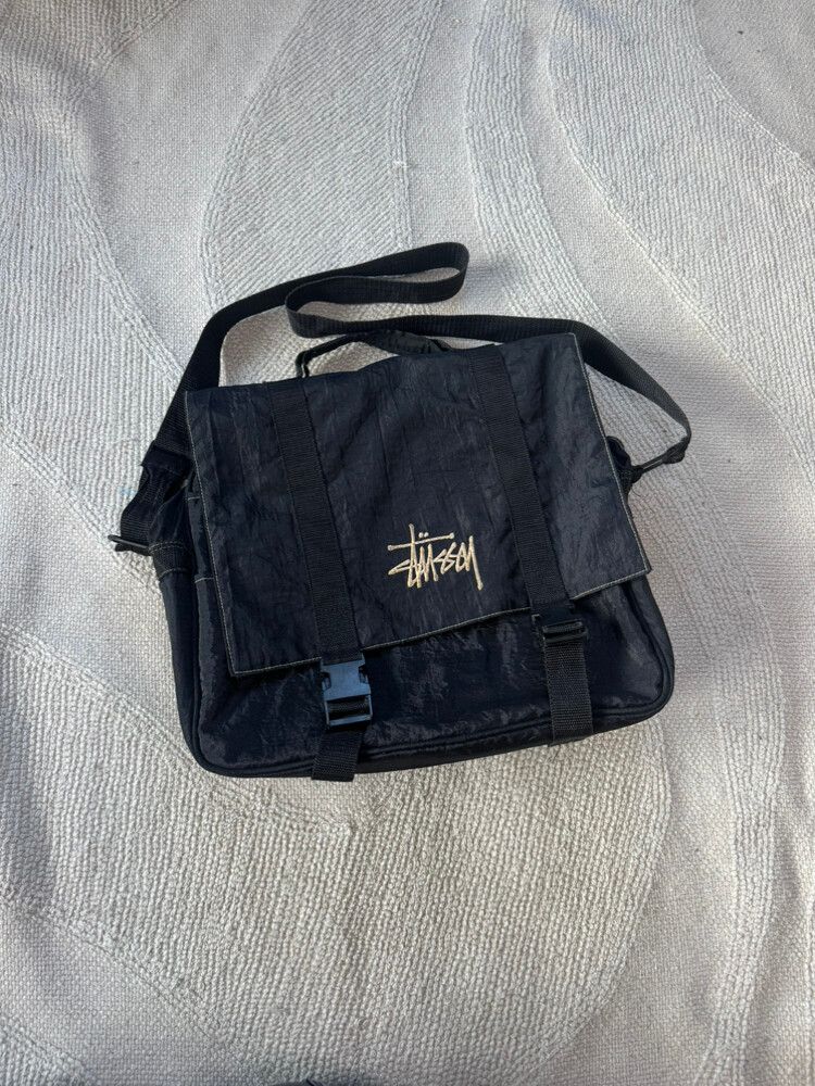 バッグ Early 90's Stussy Messenger Bag Vintage Red 90s Stussy Side Bag | eBay UK