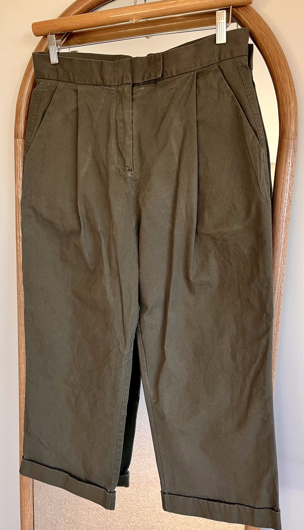 Newlands Khaki pleated front pants - Size 12