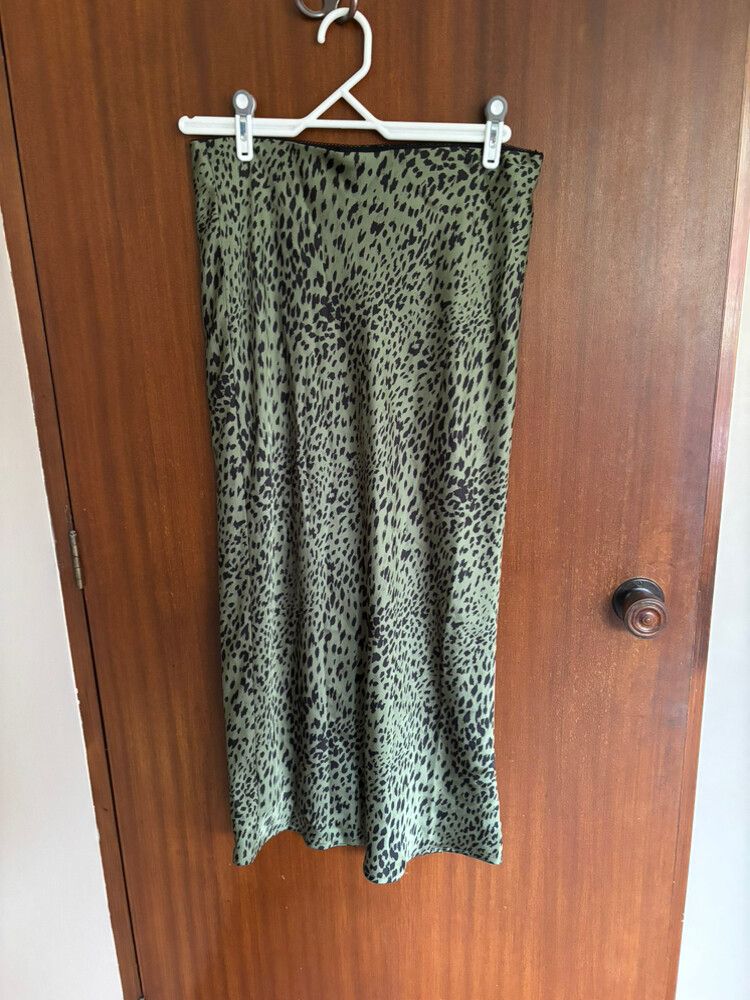 x3 Skirts