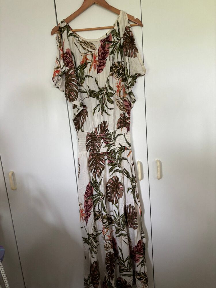 Floaty Summer Dress (worn multi styles)