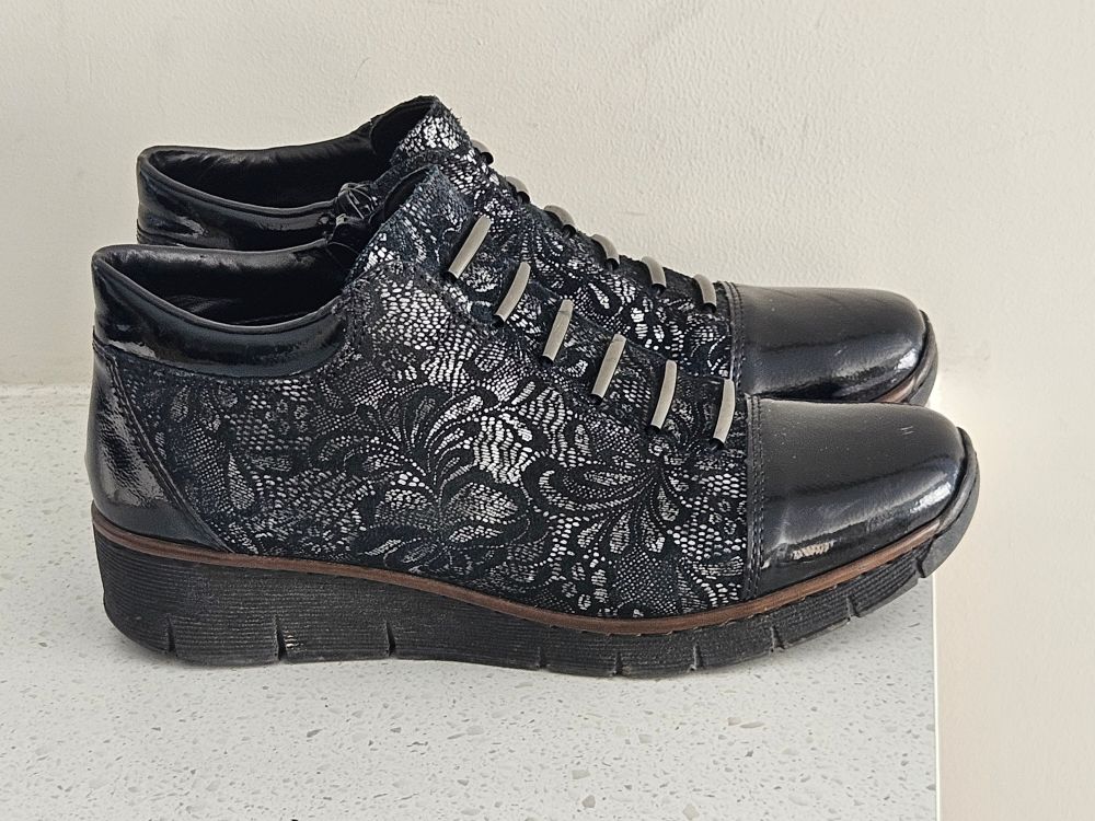 Rieker Black Floral Leather Comfort Shoes – Size 38