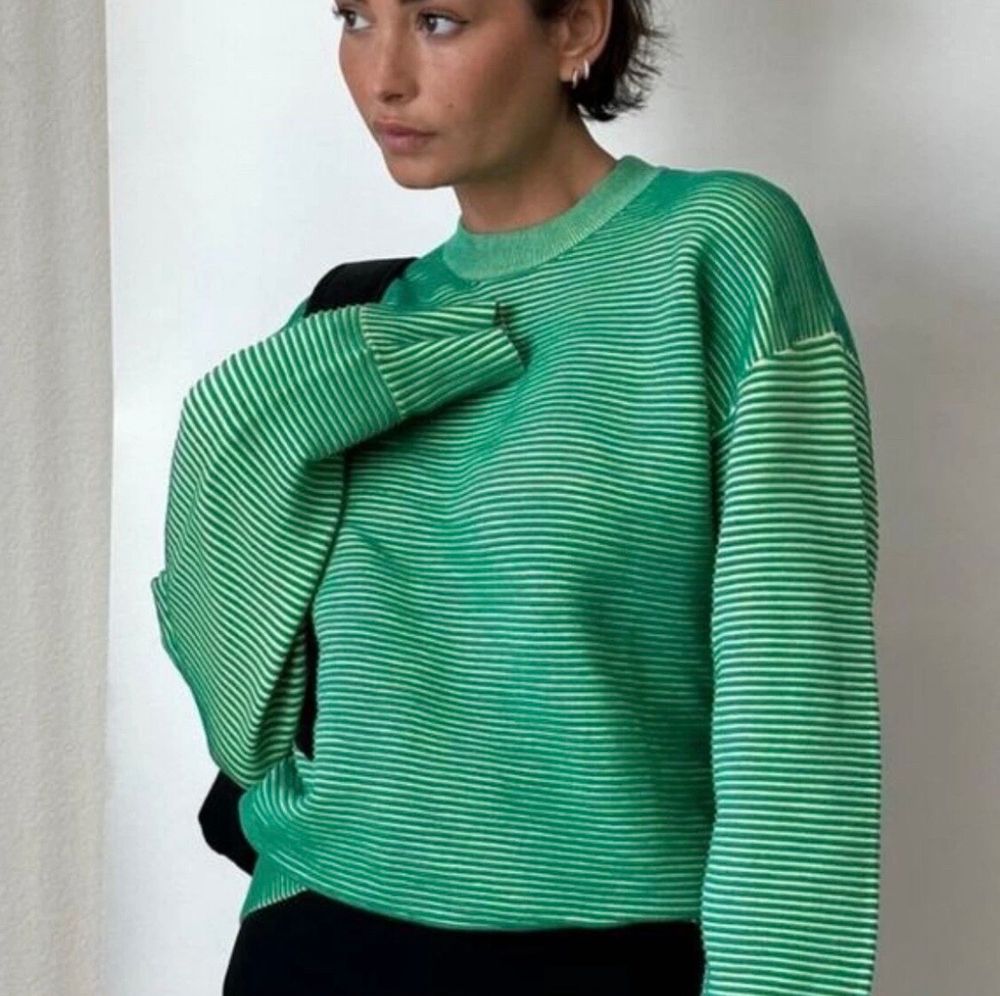 Nagnata BNWT Sonny Green Knit Ribbed Crew Neck Sweater