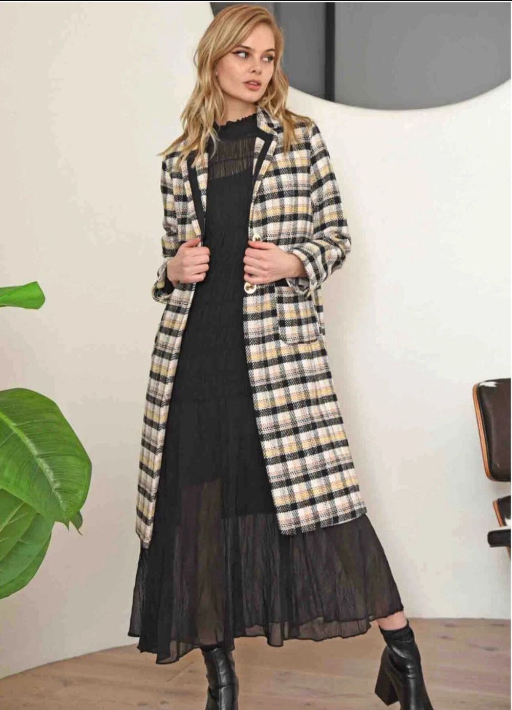Coop By Trelise Cooper Coat Size Medium BNWT Long Plaid Jacket