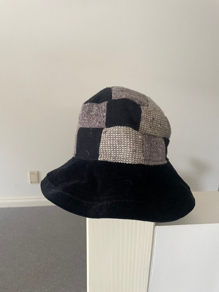 Avenel Of Melbourne Black And Grey Patchwork Bucket Hat