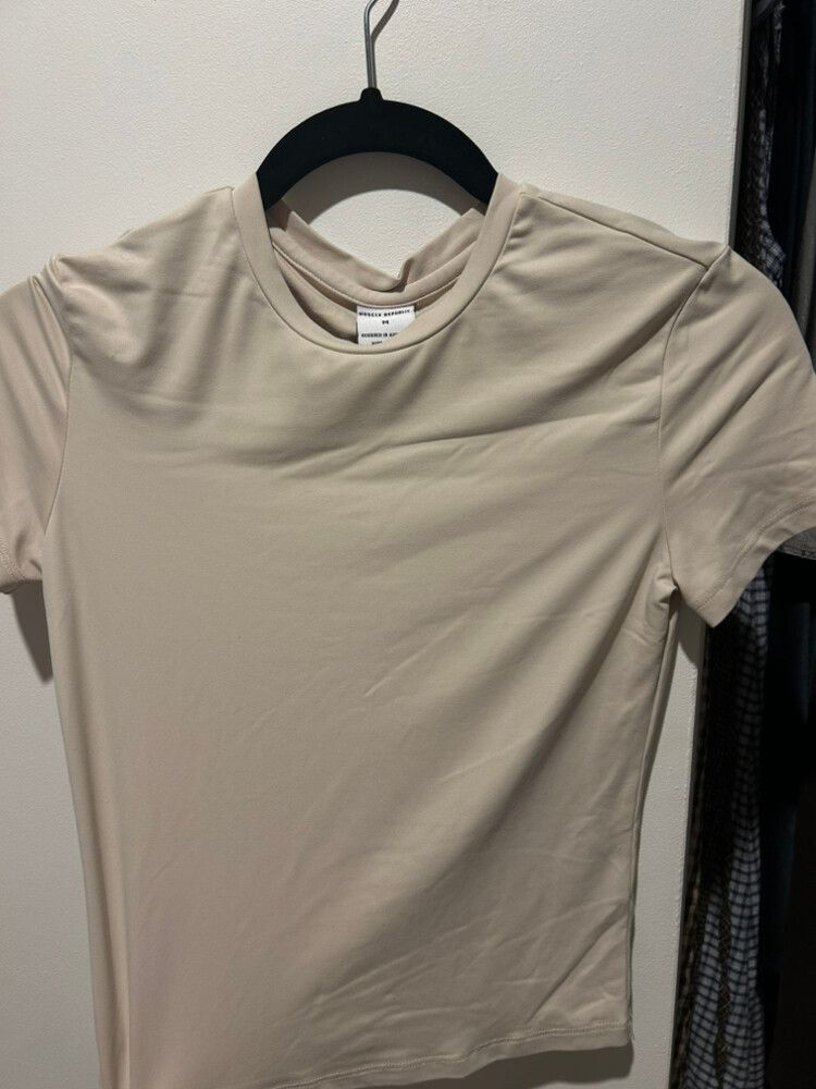 Muscle Republic Beige Top