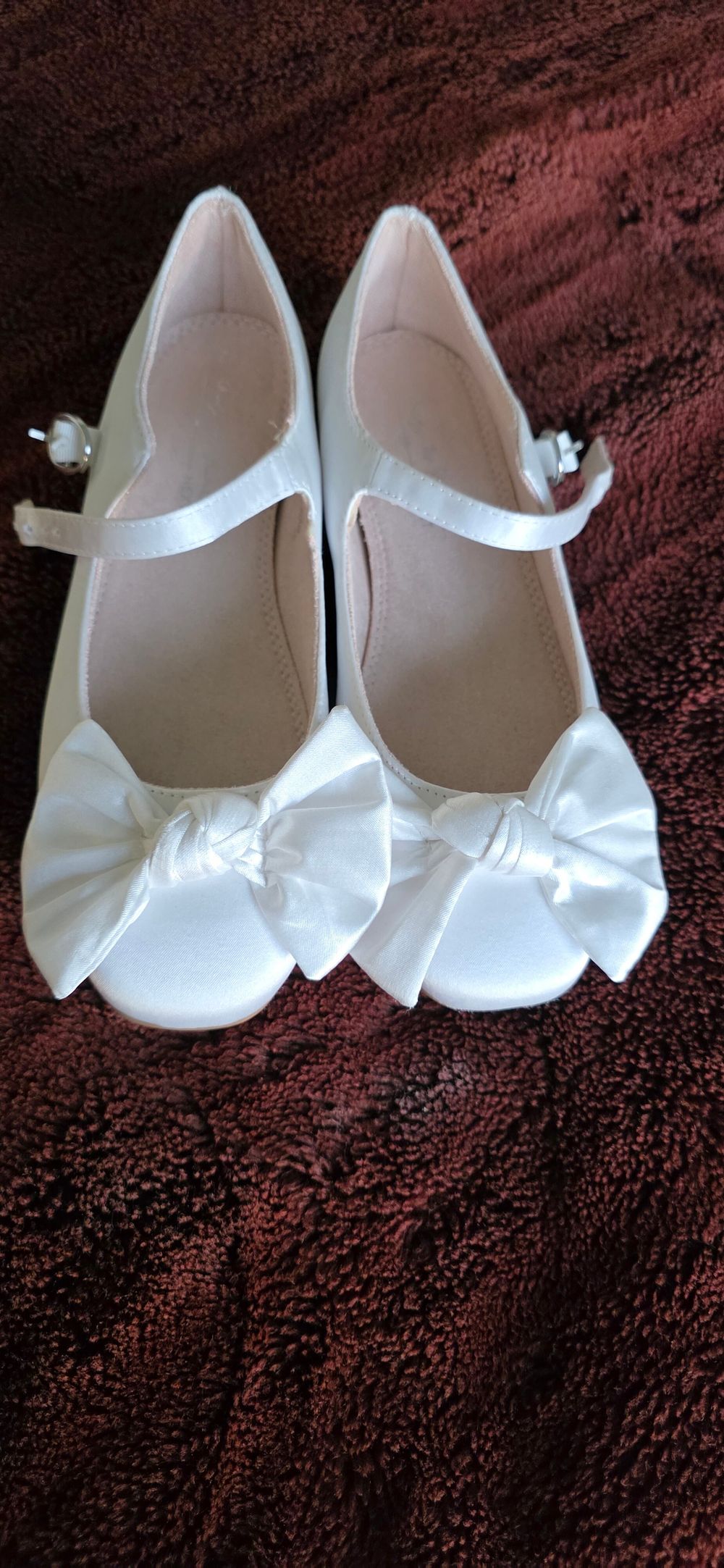 Girls White Bow Flats Size 2