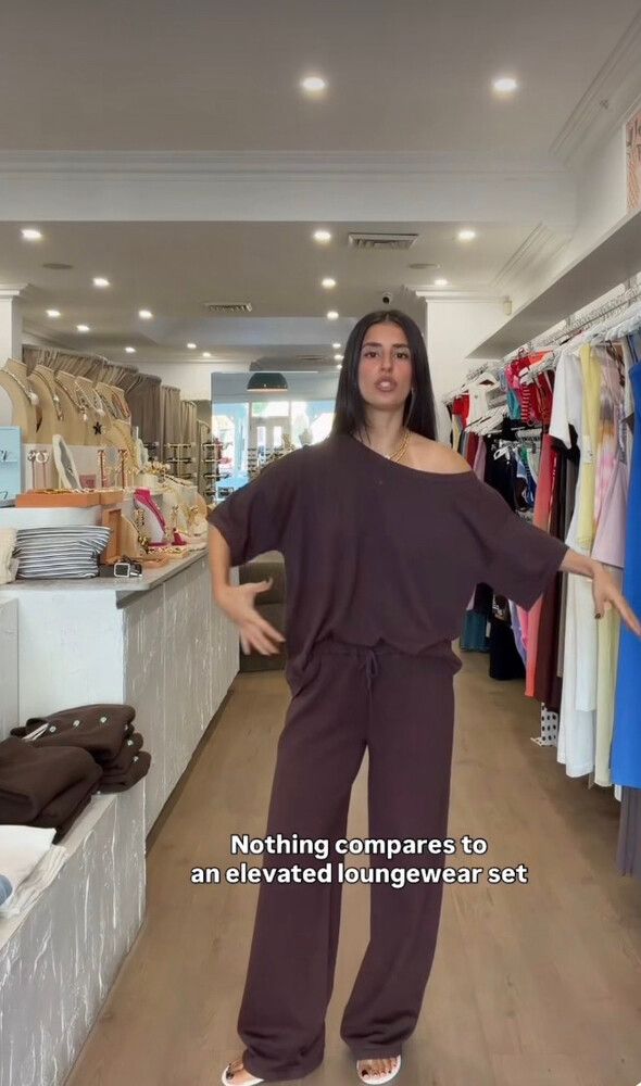 Summi Summi Brown Off-Shoulder Loungewear Set