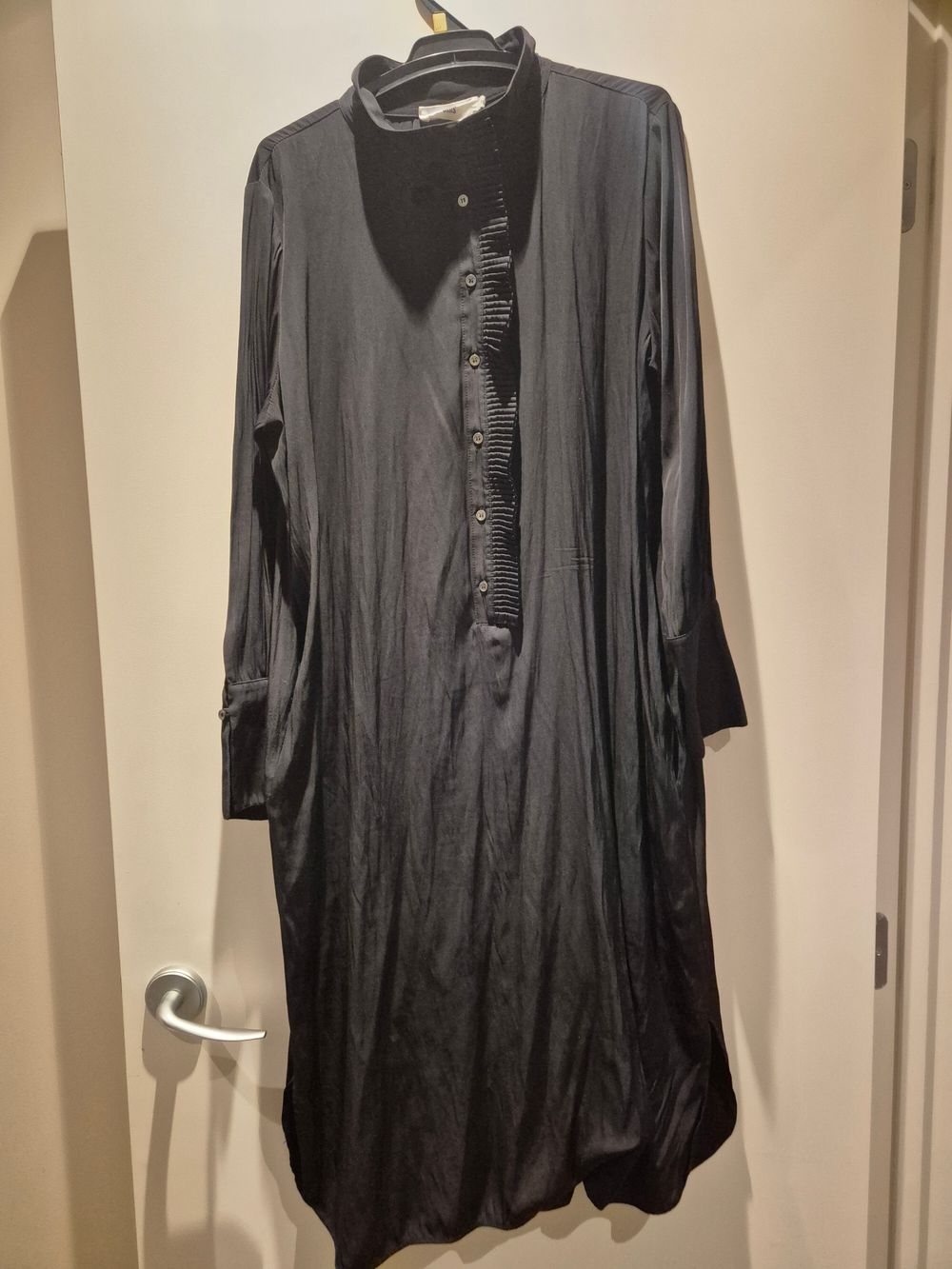 Sills Black Long Sleeve Dress