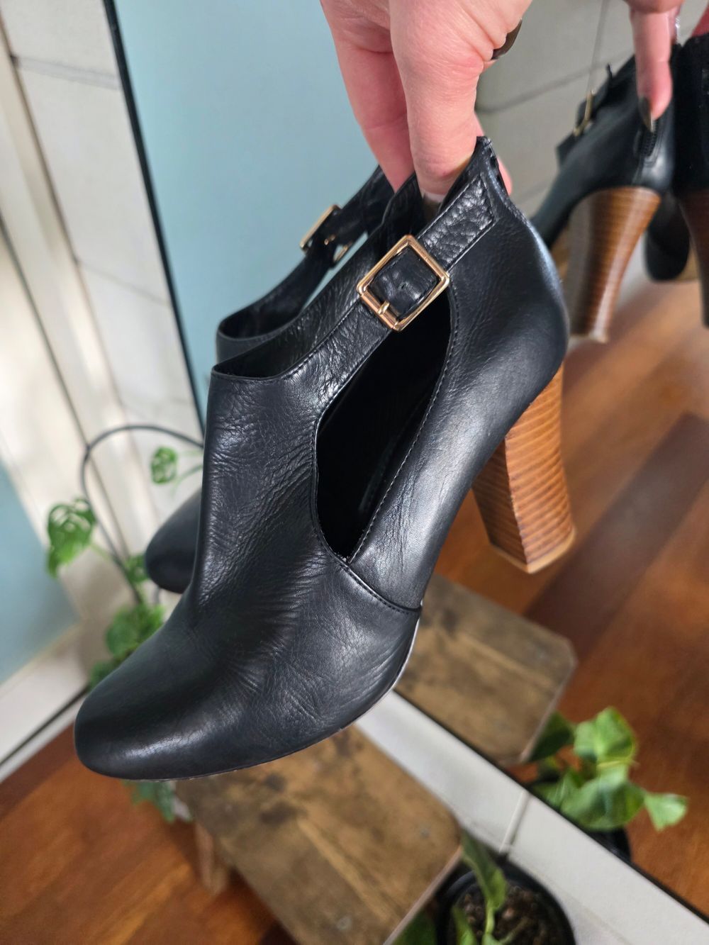 Isabella Anselmi Gretel leather shoes
