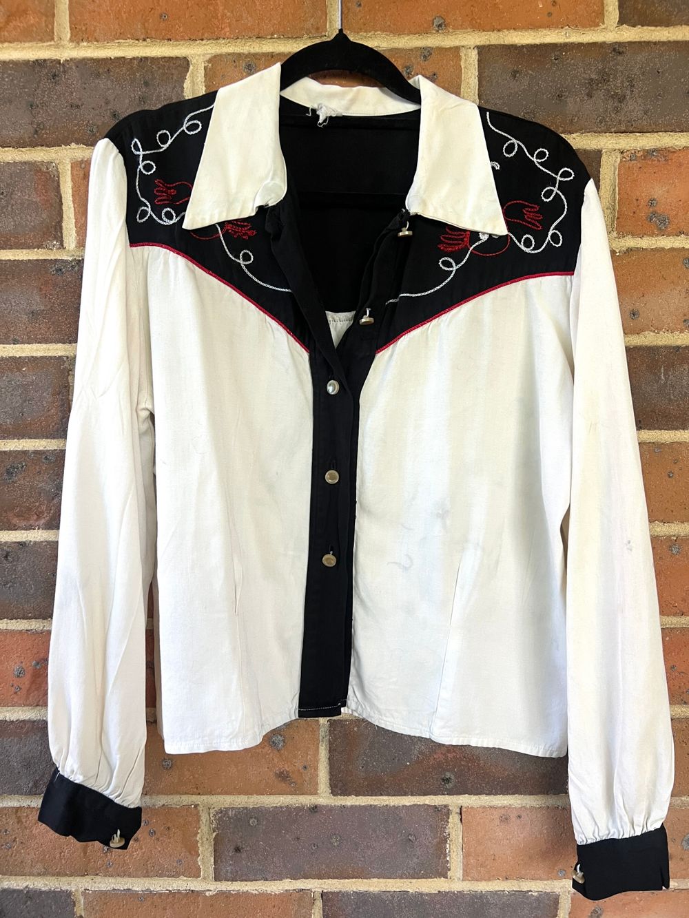 Vintage 1950’s Women’s Western Shirt with embroidery.