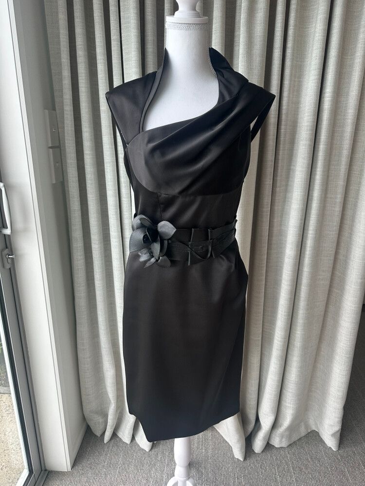Karen Millen - Karen Millen Leather Belt Dress on Designer Wardrobe