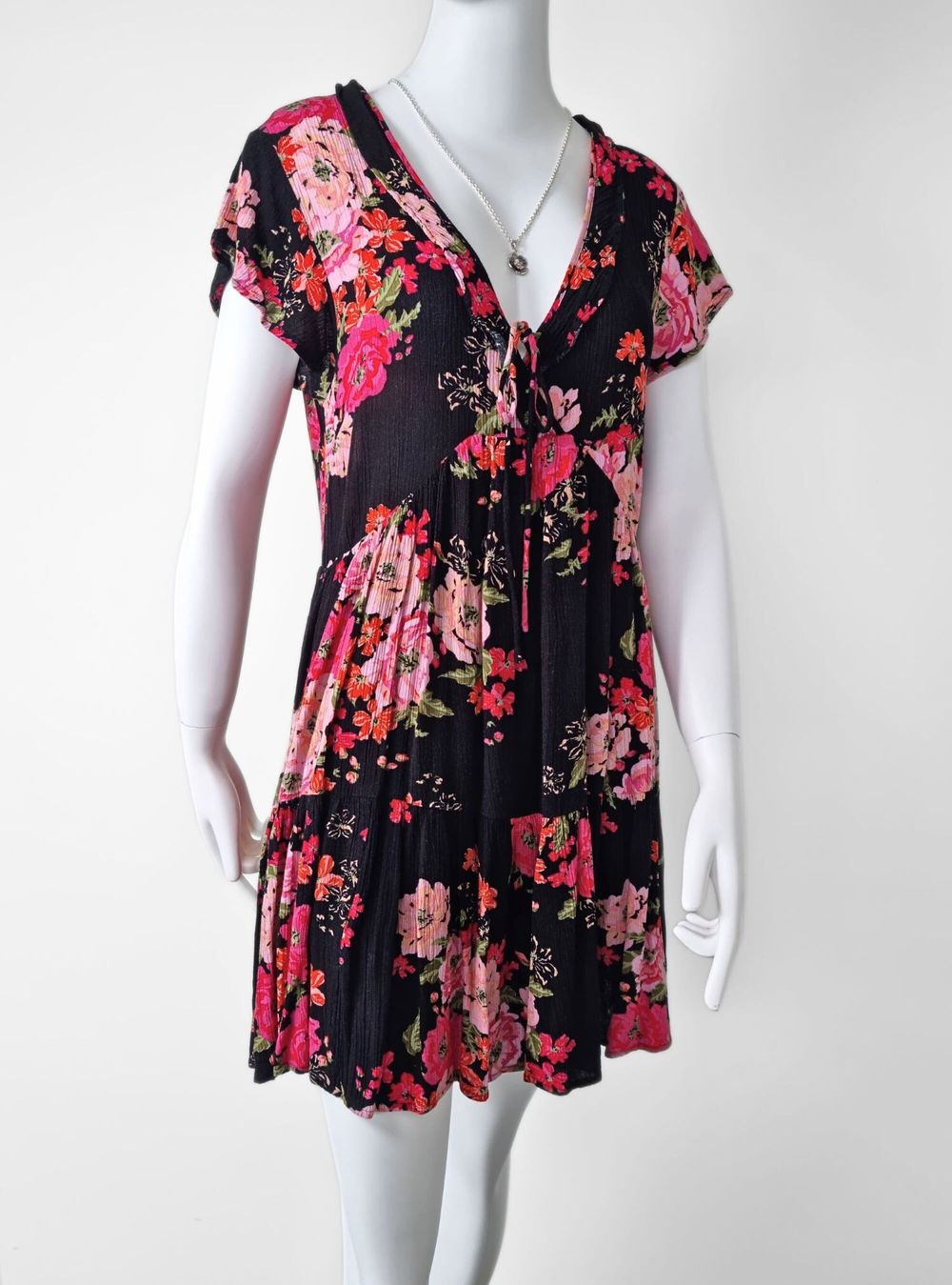 ISLE OF MINE mini dress | Black/pink | Sz M/12