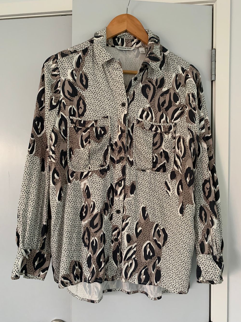 Country road satin shirt button up beige black