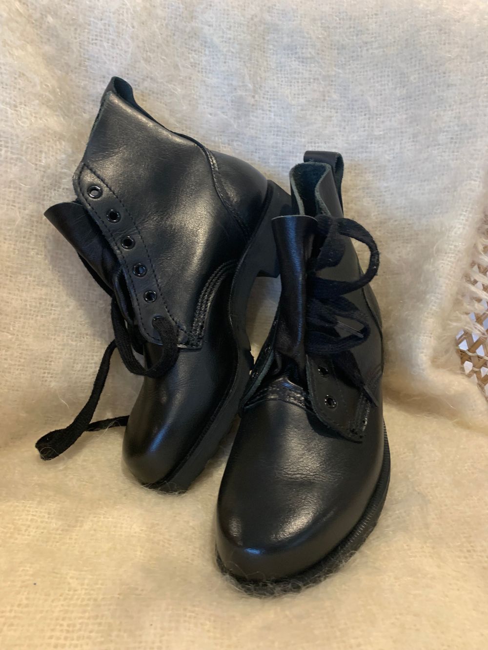 New ziera ankle leather boots black extra foot support made in NZ