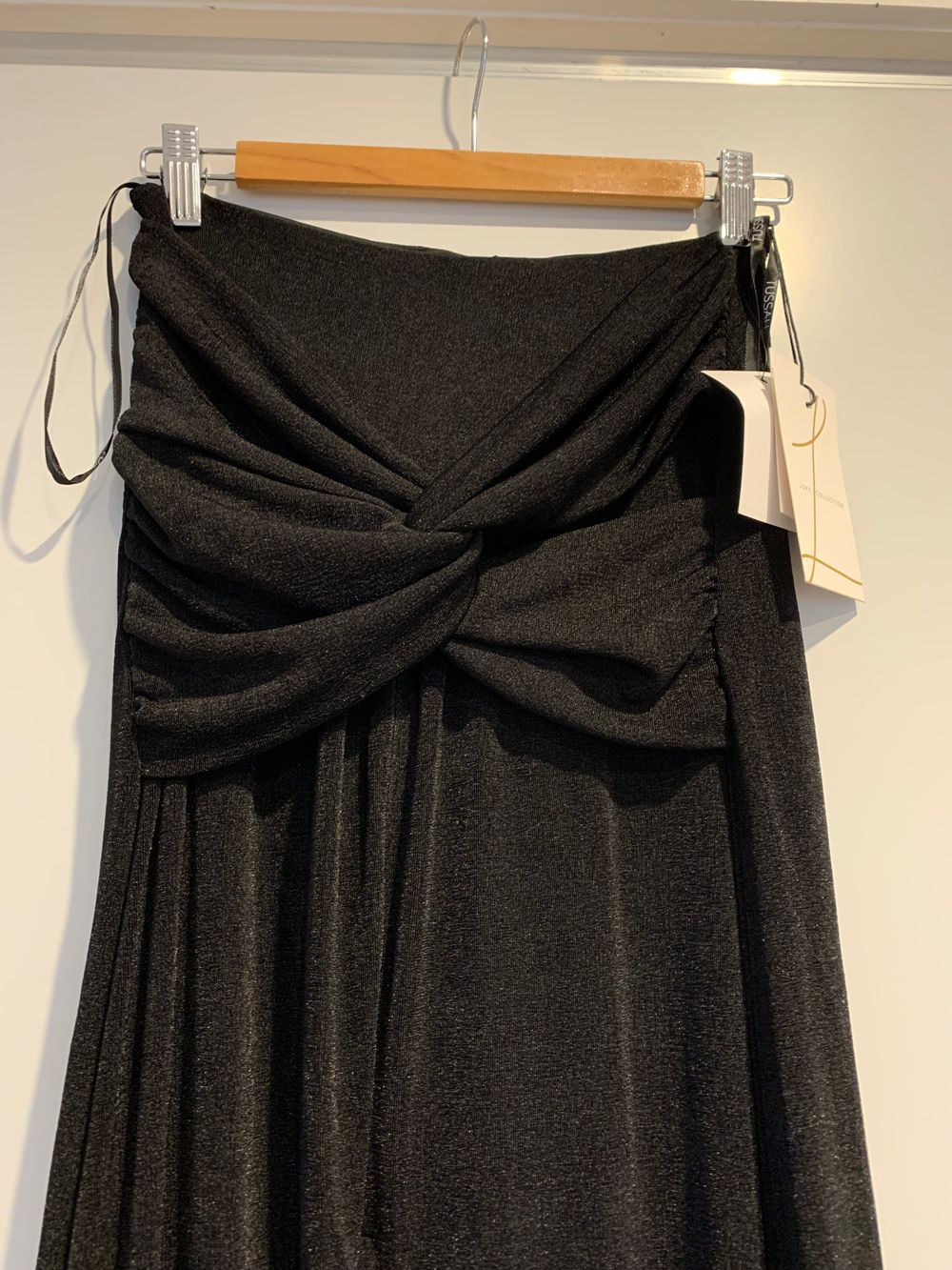 NEW Tussah Luxe Kesha maxi skirt black side split cocktail slip size 8 event image 2