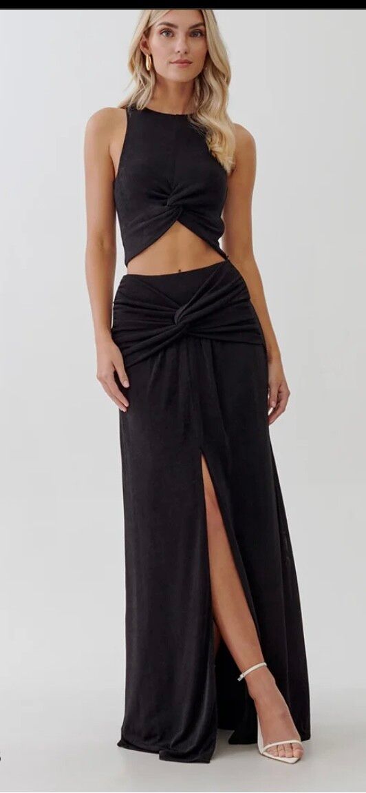NEW Tussah Luxe Kesha maxi skirt black side split cocktail slip size 8 event
