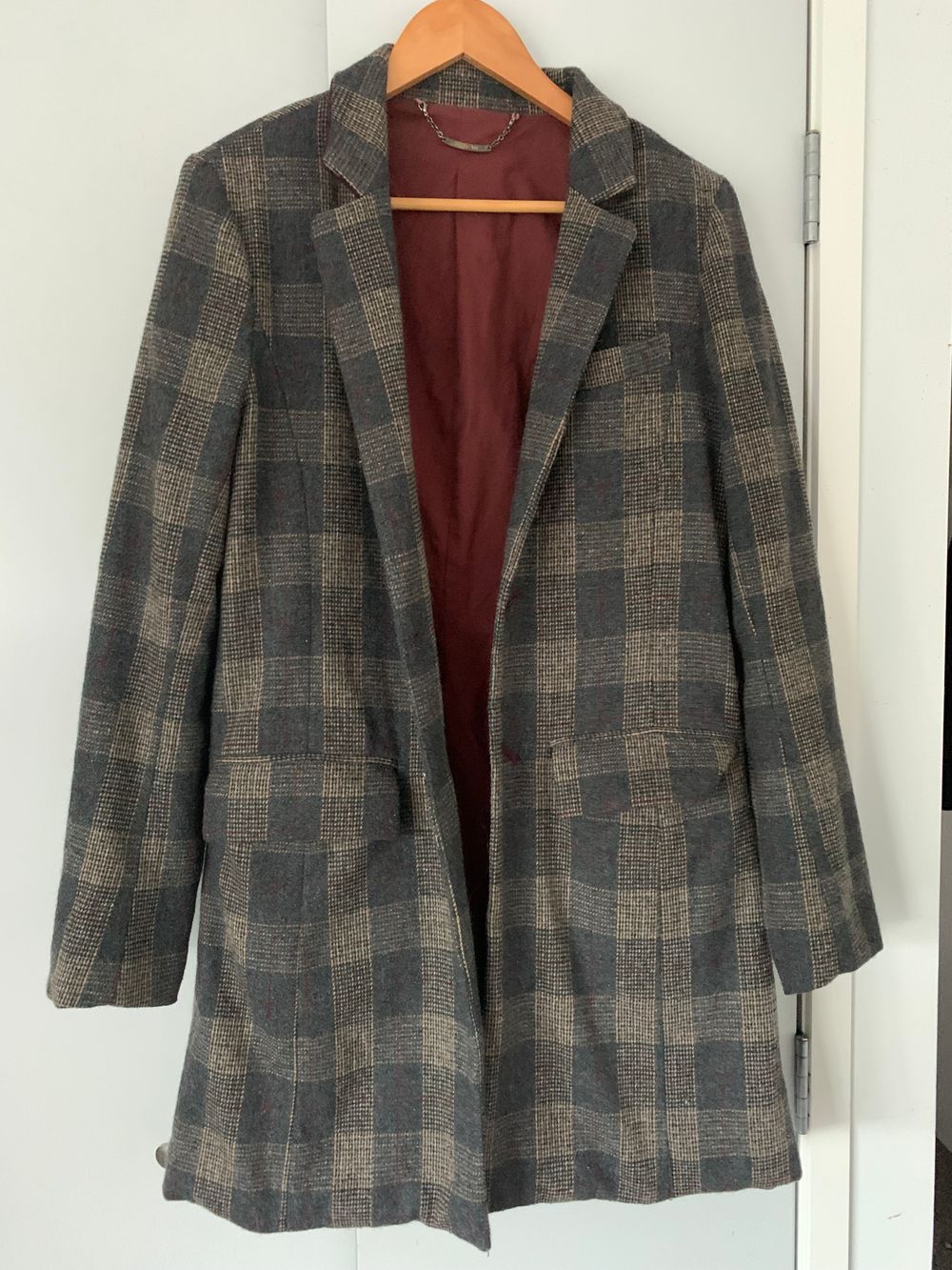 Italian wool coat plaid pattern