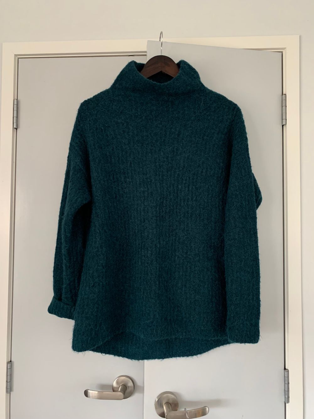 Witchery forest Green Knit alpaca wool Jumper relaxed fit high neck Size S