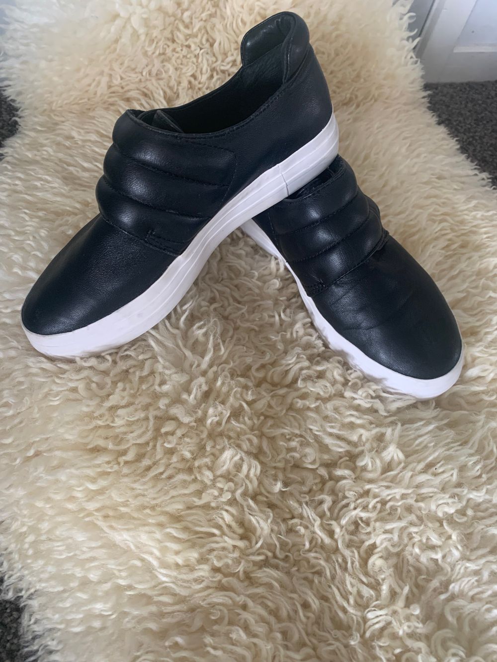 Mi Piaci Black Leather Sneakers Velcro size 38 slip on casual