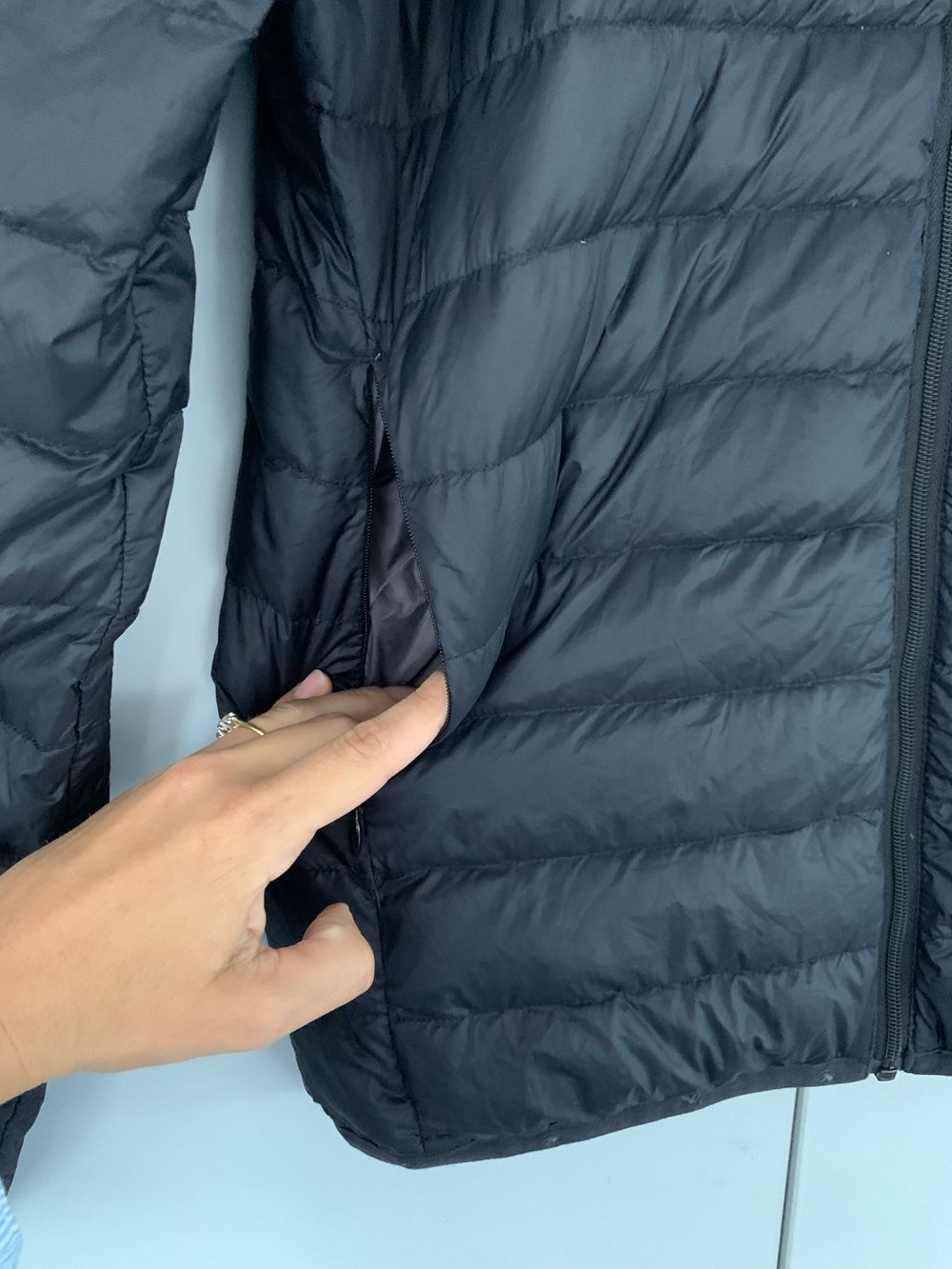 Macpac down puffer jacket padded coat S/M lightweight winter outdoors relaxed fit image 3