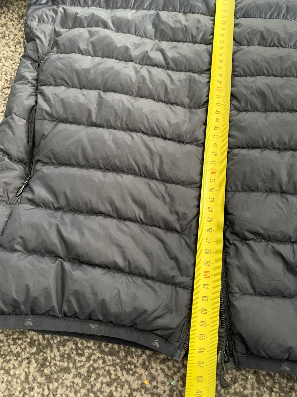 Macpac down puffer jacket padded coat S/M lightweight winter outdoors relaxed fit image 8