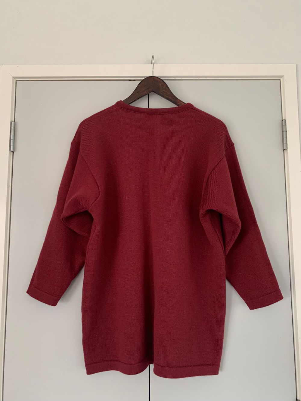 Vintage wool jumper pink raspberry crew neck relaxed fit Nz made autumn winter image 4