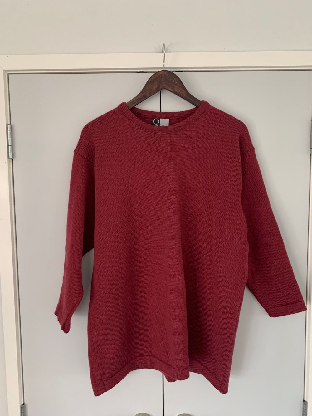 Vintage wool jumper pink raspberry crew neck relaxed fit Nz made autumn winter image 2