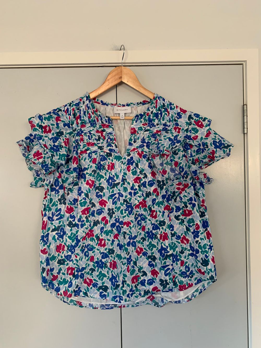 Witchery Floral Ruffle cotton blouse Top short sleeves flutter white blue pink Size 16