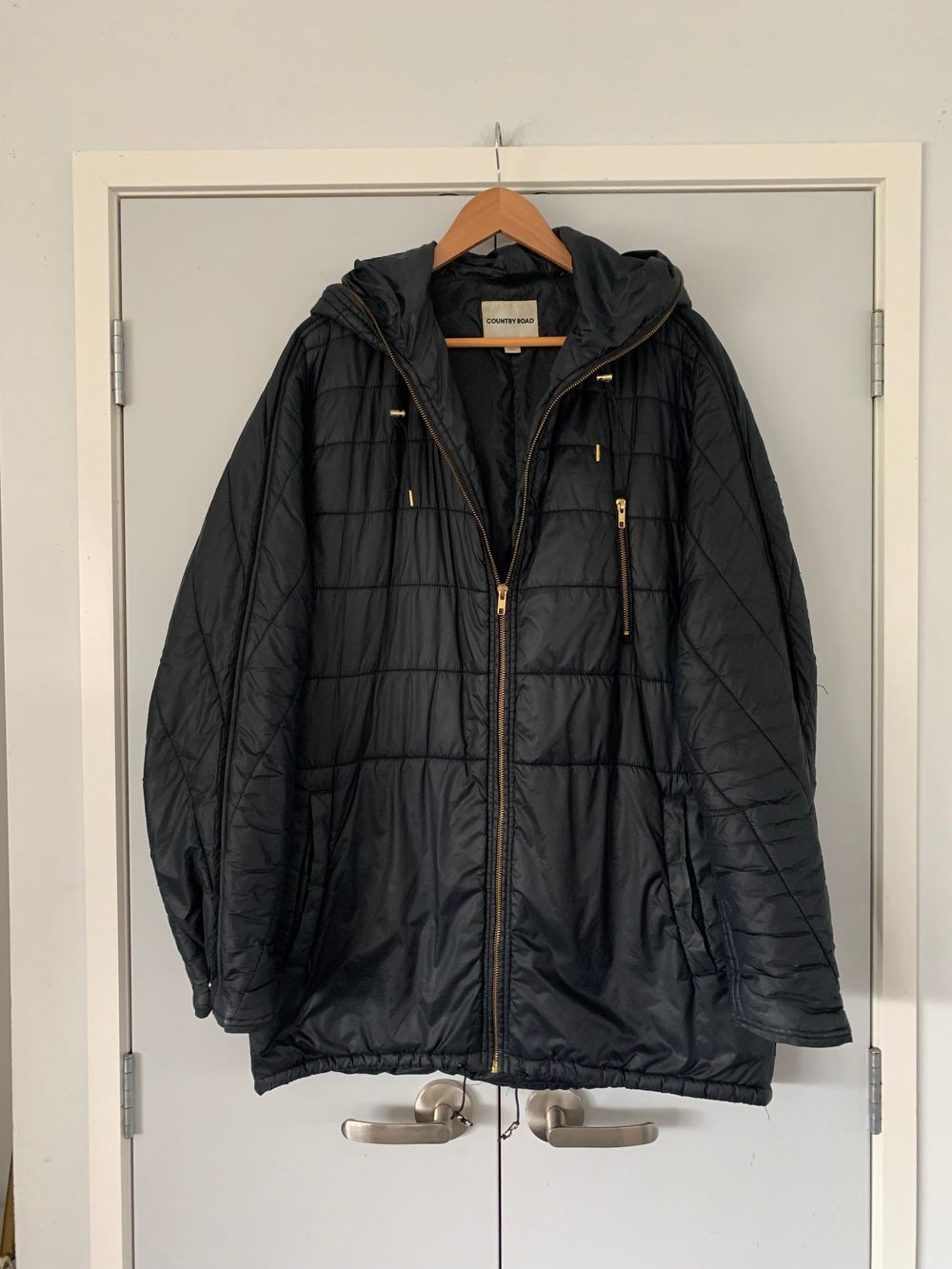 Country Road Black Quilted lightweight relaxed fit thin puffer coat XL Hooded Jacket winter casual capsule