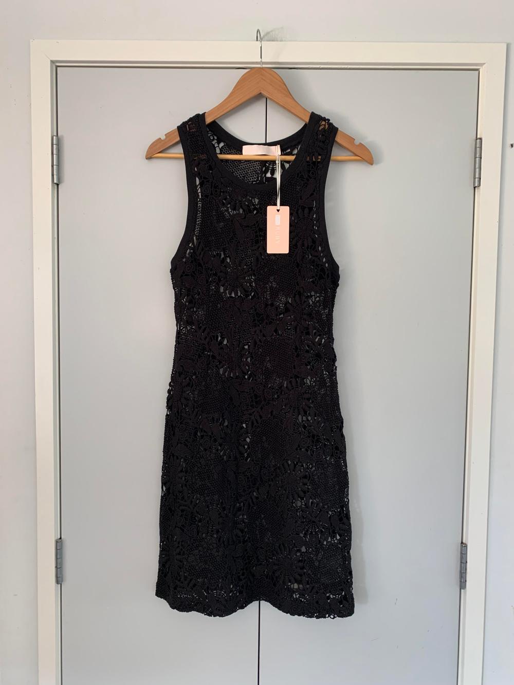 NWT RUBY Black Crochet Lace Dress sleeveless floral pattern cotton stretch made in New Zealand S