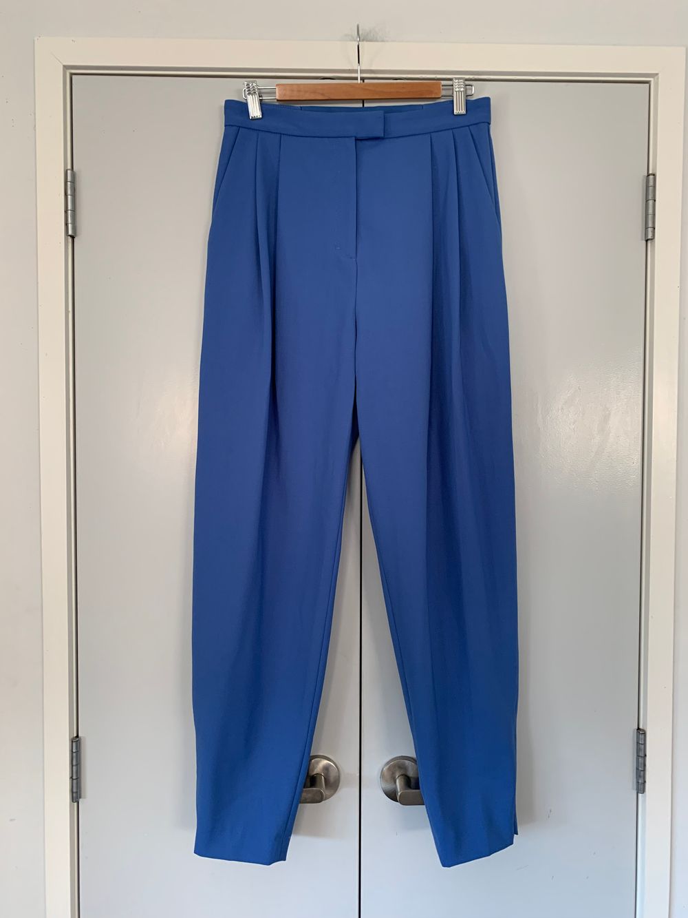COS Blue Pleated pants wool blend high waisted formal corporate elegance 36- S tailored trousers