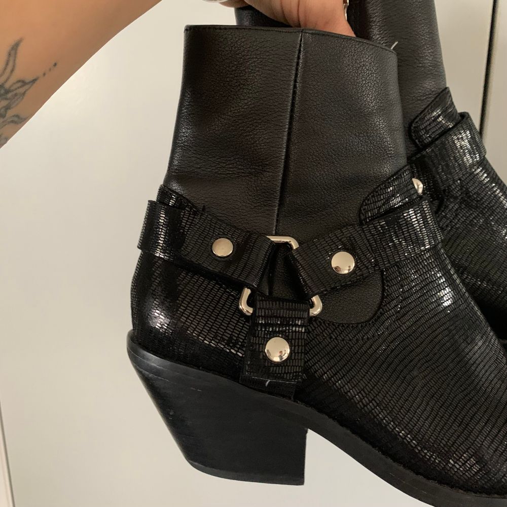 Caverley western leather Black Ankle Boots Silverdale buckle cowboy size 38 image 4