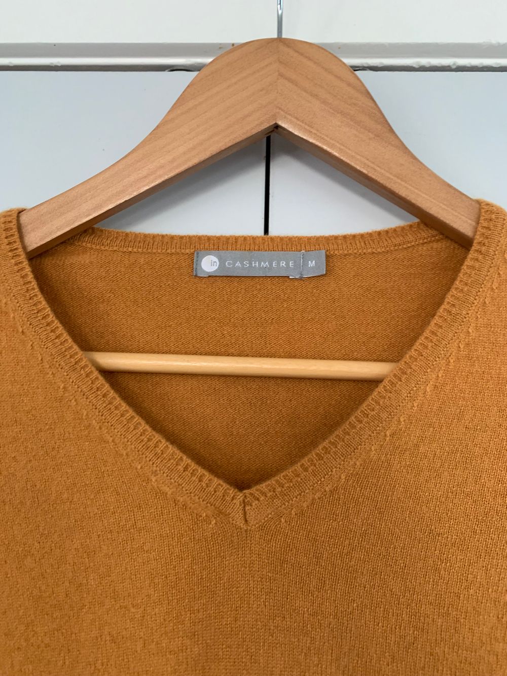 In Cashmere soft Orange Cashmere Jumper classic V neck M image 2