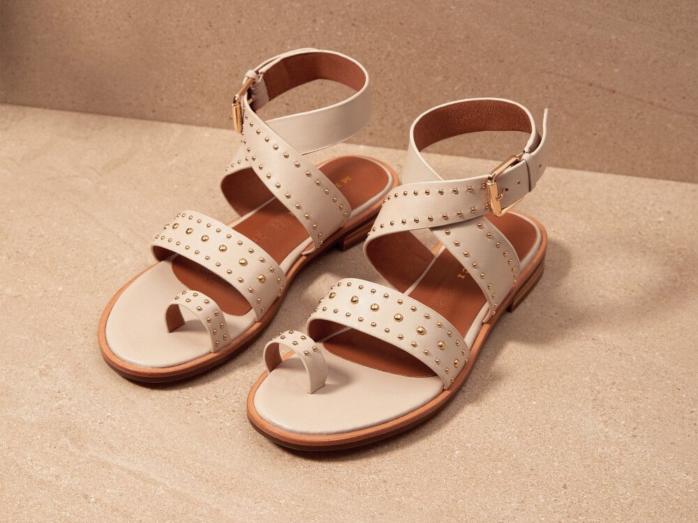 Mi Piaci Studded Comi Sandals