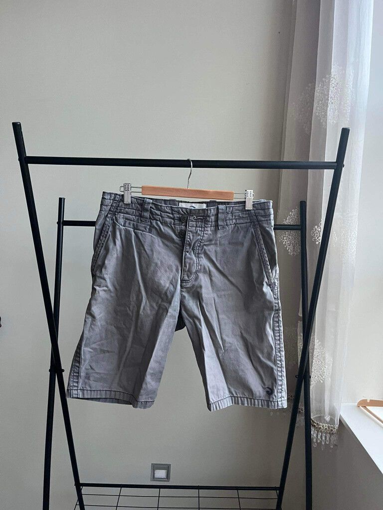 Men’s Aces Shorts Size 32