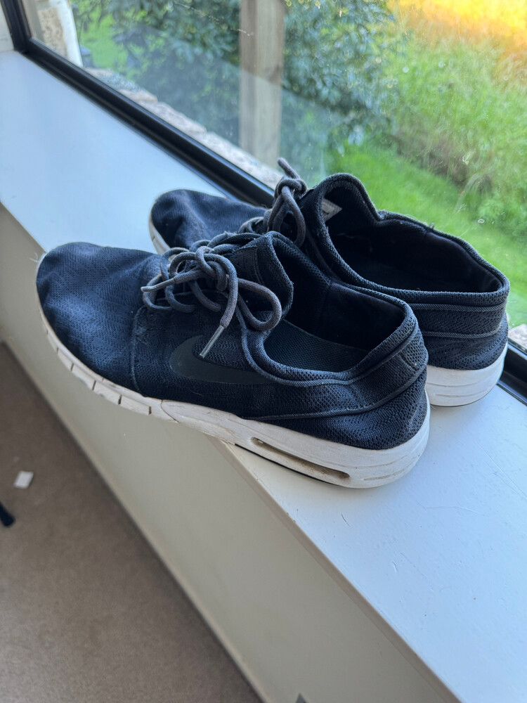 Nike Black Trainers EU 44