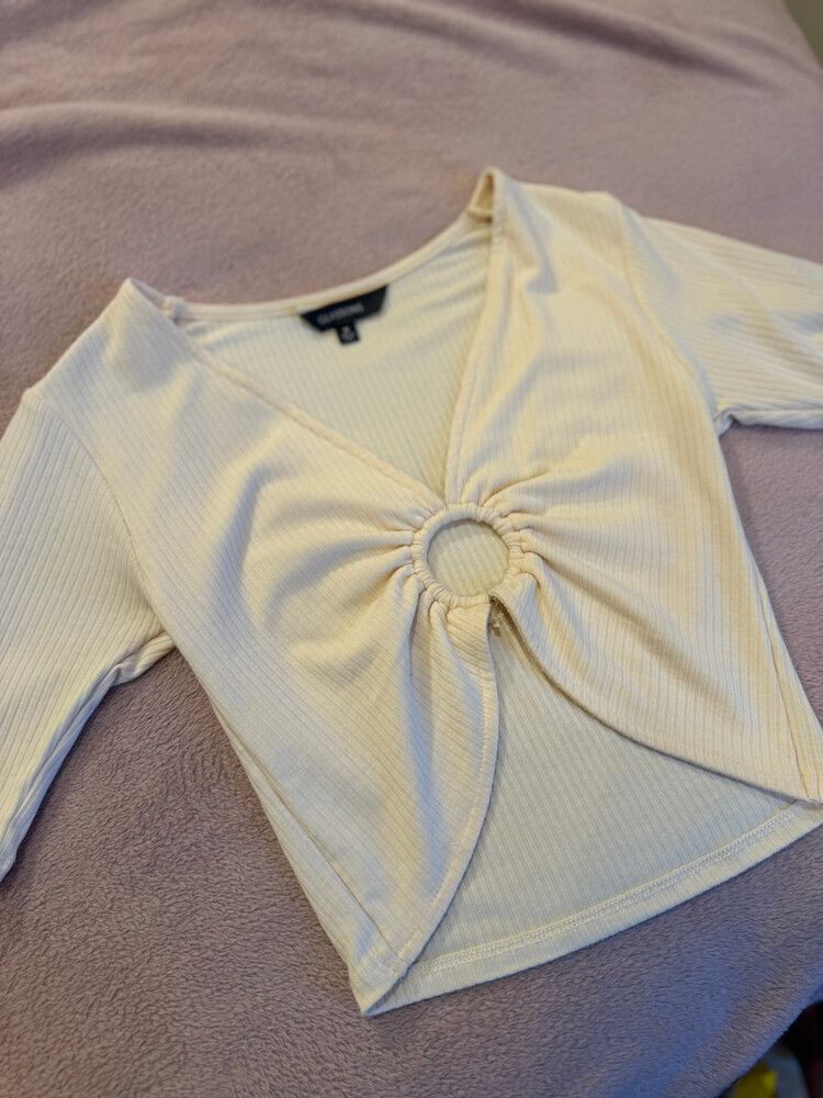 Glassons Cream Knit Crop Tag Says S But Can Stretch To 12