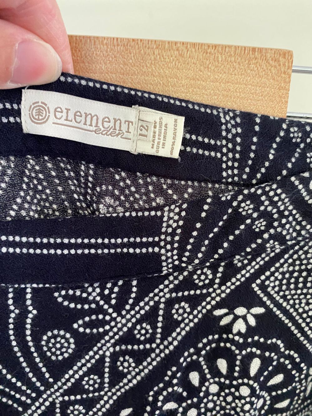 Element Black & White Side-Slit Maxi Skirt - 12/L