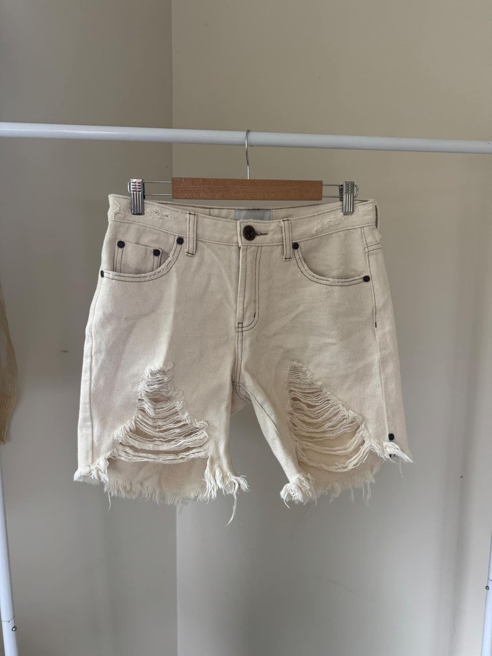 Oneteaspoon Cream Denim Shorts - 26