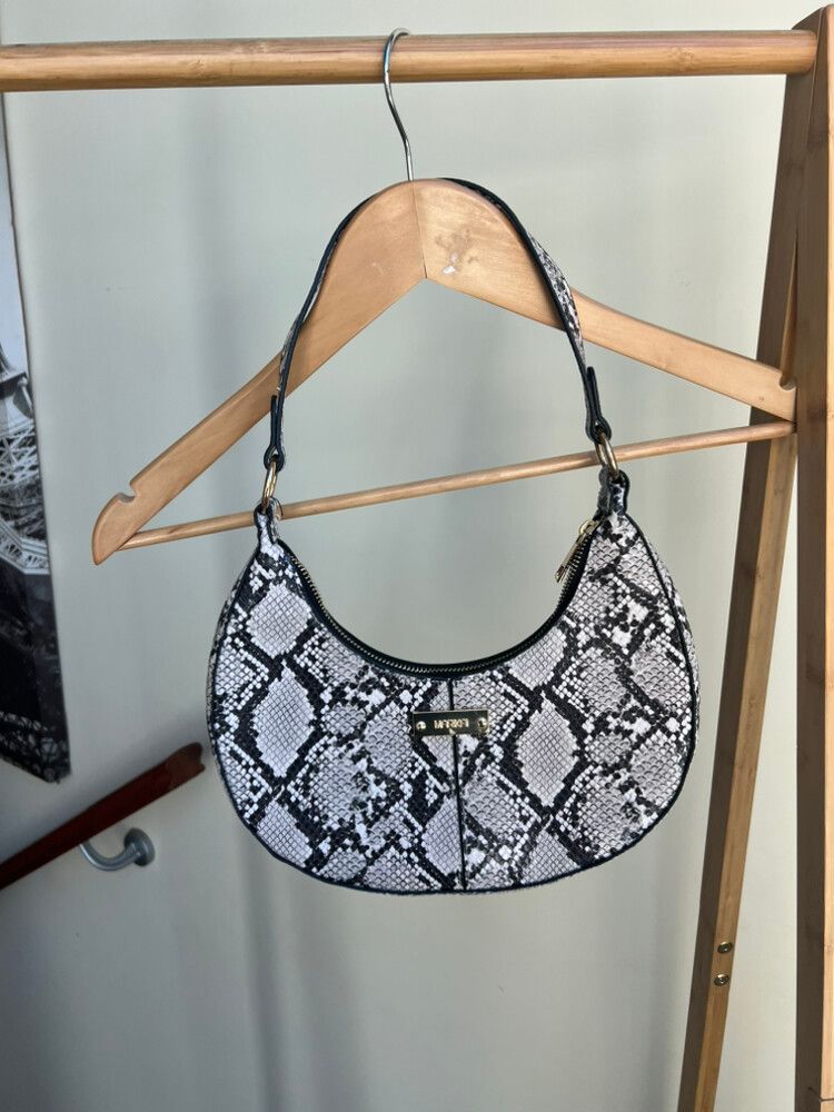 Marikai Shoulder Bag