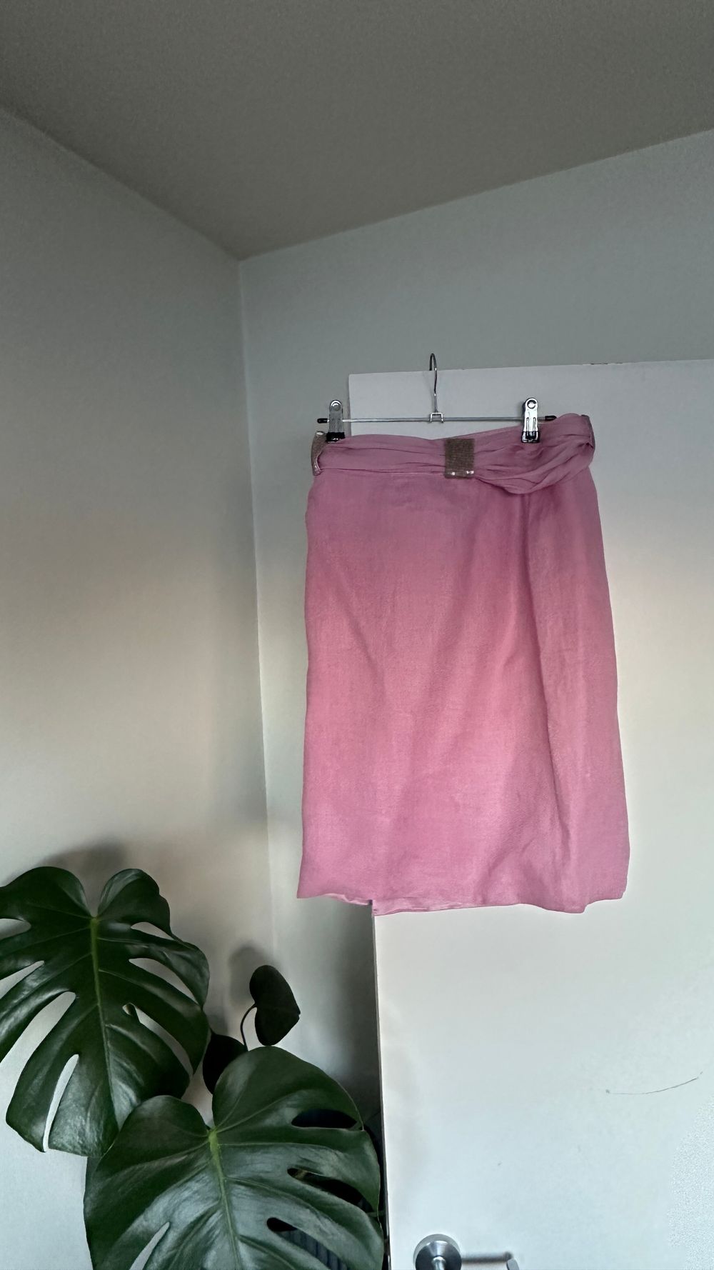 STUNNING Vintage 1990’s Valentino Garavani Silk Skirt