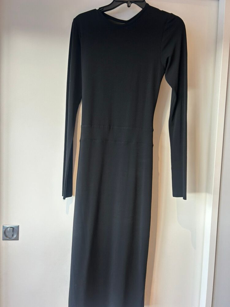 knuffermann evening Black dress with back cut out
