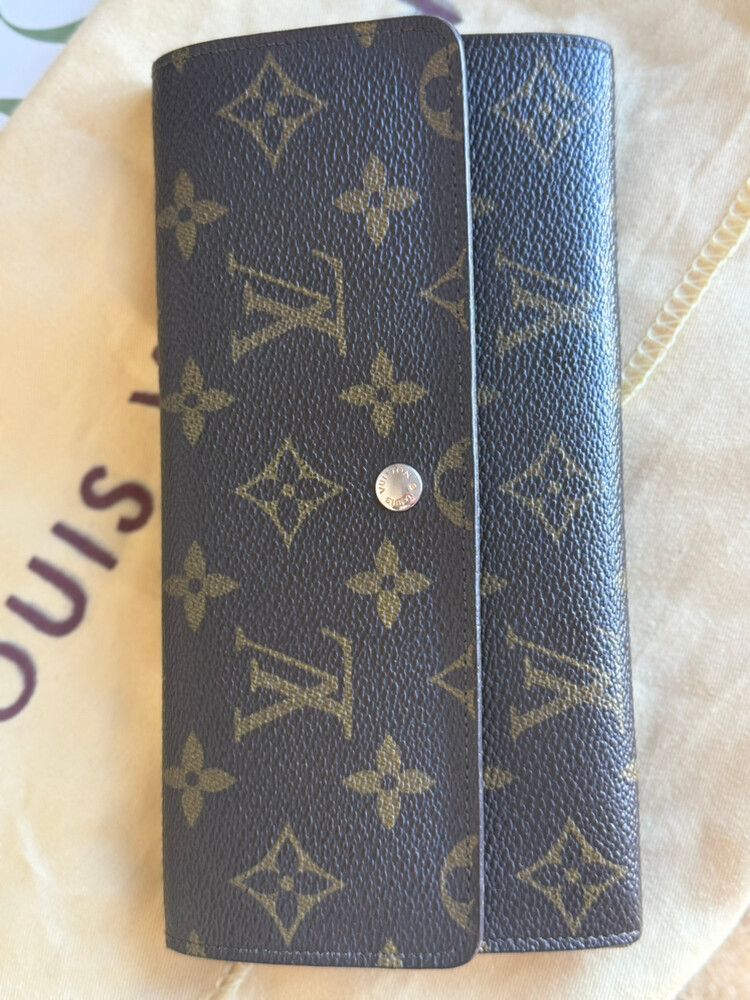 Louis Vuitton Monogram Wallet  - Authentic Vintage  -Original Sarah Wallet