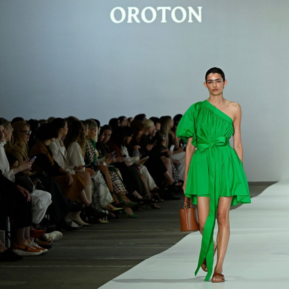 oroton green dress Silhouette Print L/S Shirt