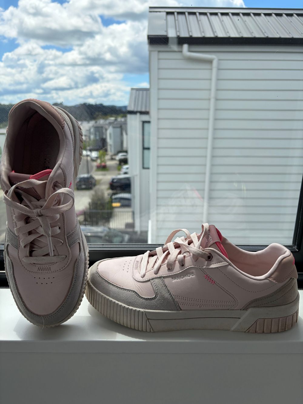 Skcehers Sneakers.