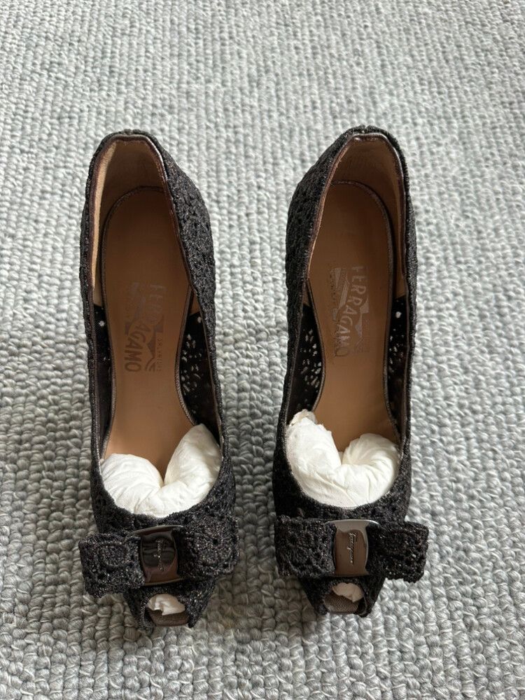 Ferragamo Pump Euro 39