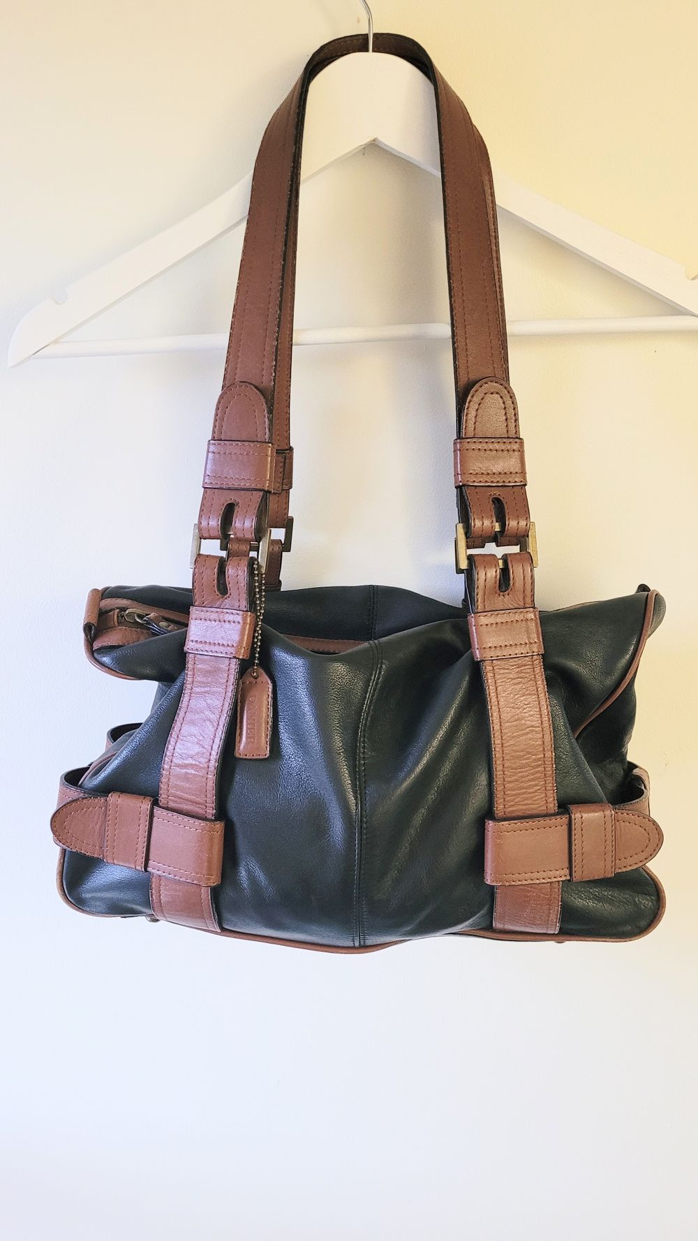 Collectable Vintage leather shoulder bag
