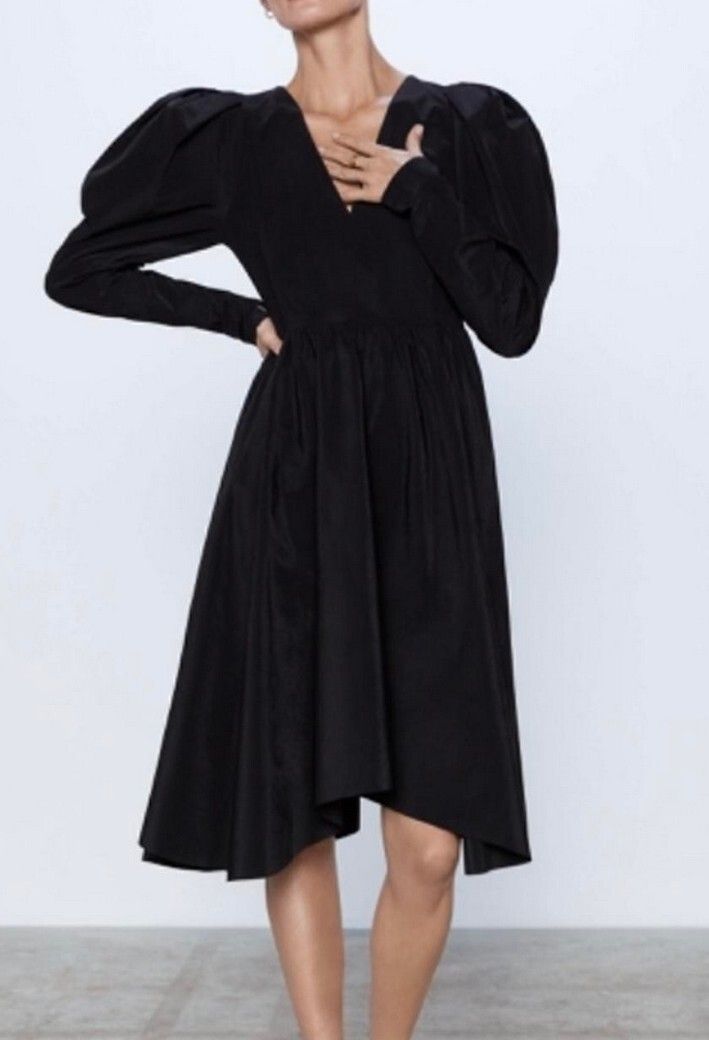 black strapless sweetheart neckline dress Strapless Sweetheart Black Satin Tulle Court Ball Gown Wedding Dress main image 0