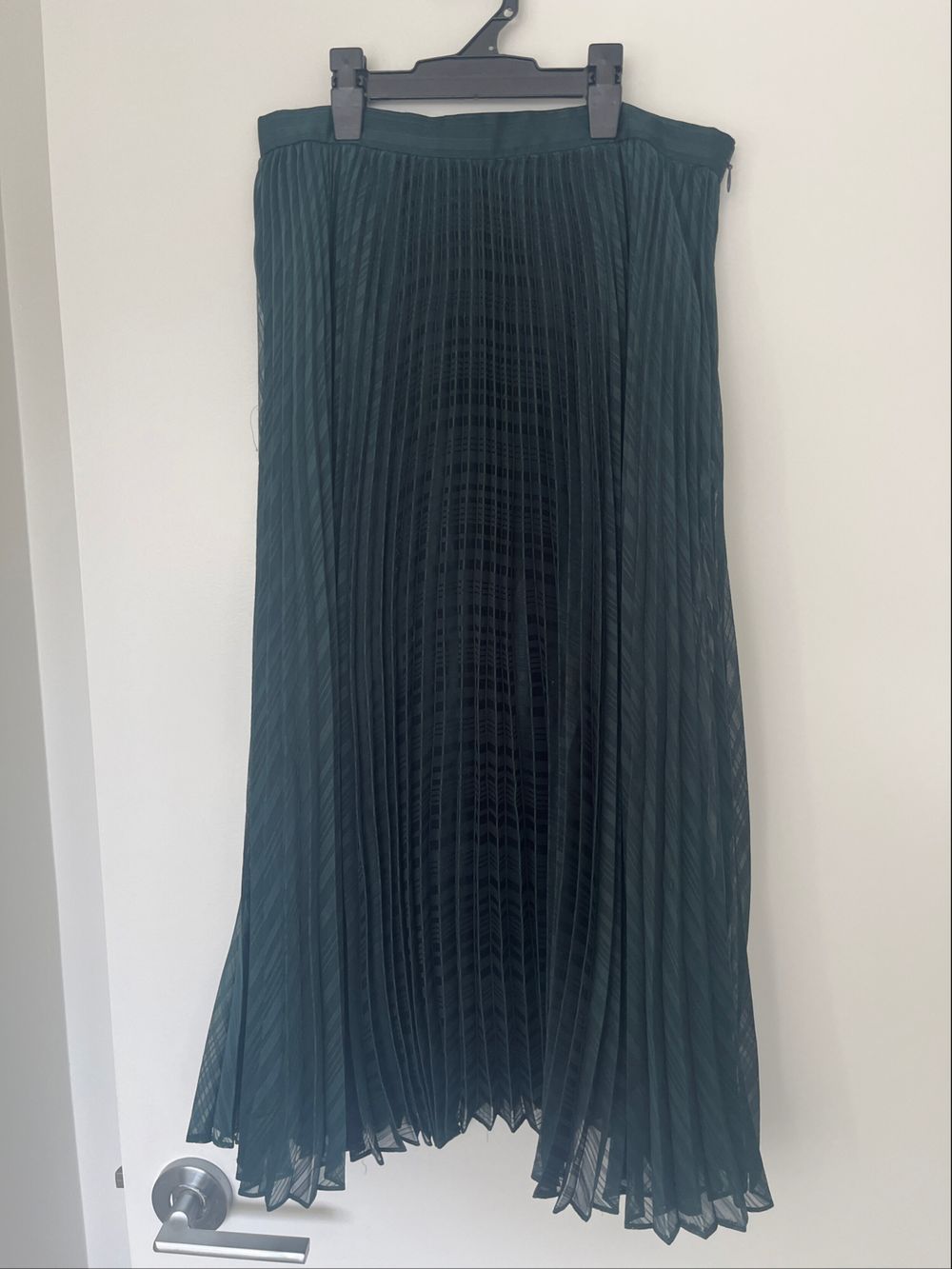 Club Monaco Green Pleated Midi Skirt