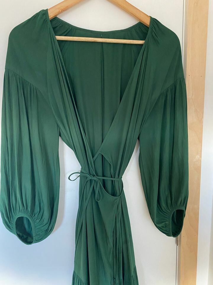 layered - Silk Green Wrap Dress (made in Melbourne) on Designer Wardrobe layered - Silk Green Wrap Dress (made in Melbourne) on Designer Wardrobe